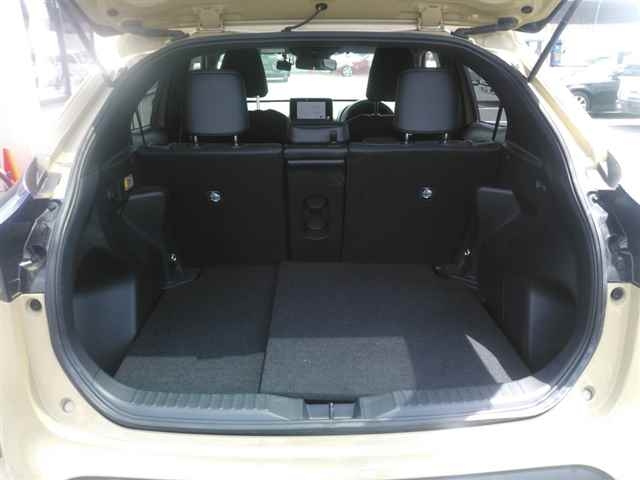 TOYOTA YARIS CROSS 2024