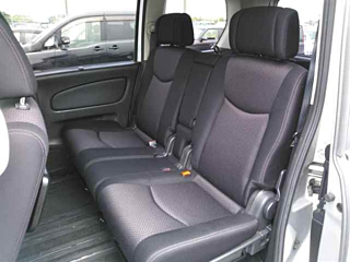 NISSAN SERENA 2012