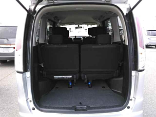 NISSAN SERENA 2012