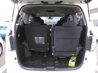 TOYOTA VELLFIRE 2010