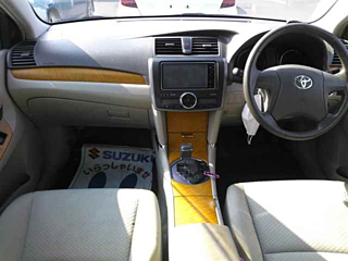 TOYOTA PREMIO 2010