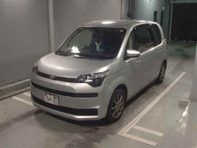 TOYOTA SPADE 2014