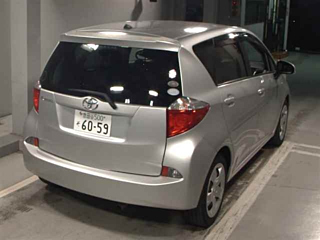 TOYOTA RACTIS 2011