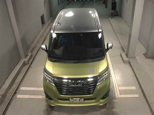 TOYOTA ROOMY 2016