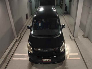 TOYOTA NOAH 2008