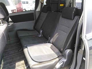 TOYOTA NOAH 2008