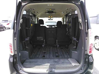 TOYOTA NOAH 2008