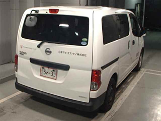 NISSAN NV200 2013