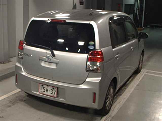 TOYOTA SPADE 2016