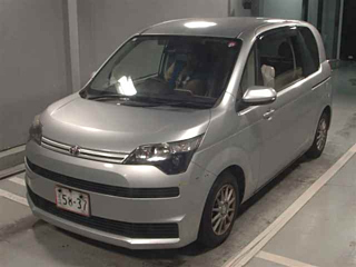 TOYOTA SPADE 2016