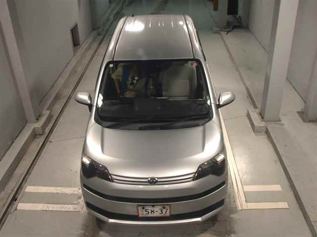 TOYOTA SPADE 2016