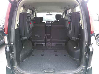 NISSAN SERENA 2009