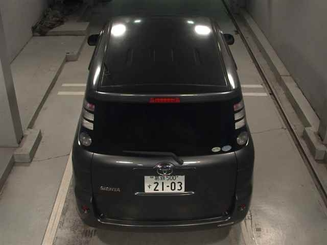 TOYOTA SIENTA 2009