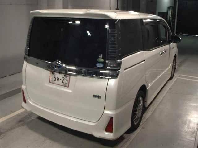TOYOTA VOXY 2018
