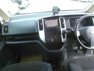 NISSAN SERENA 2008