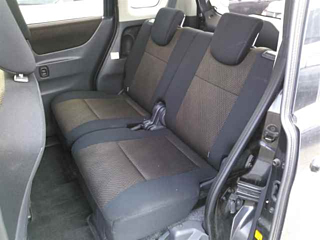 NISSAN ROOX 2013