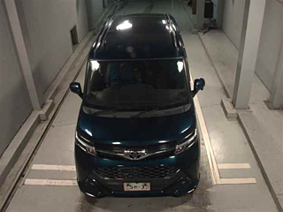 TOYOTA TANK 2018