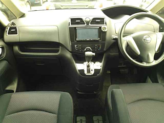 NISSAN SERENA 2011