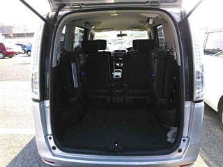 NISSAN SERENA 2012