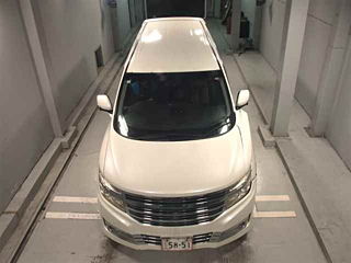NISSAN ELGRAND 2010