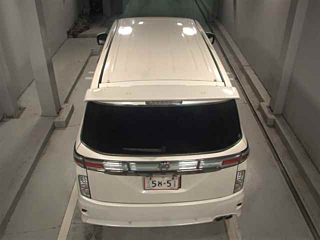 NISSAN ELGRAND 2010