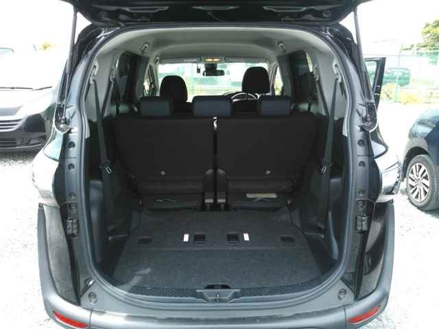 TOYOTA SIENTA 2017