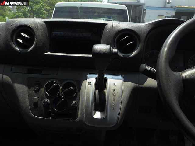 NISSAN CARAVAN VAN 2015