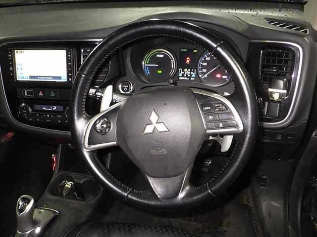 MITSUBISHI OUTLANDER PHEV 2013