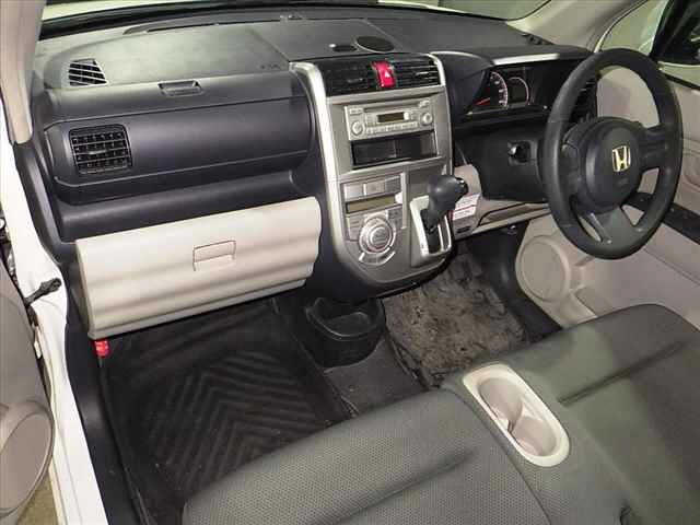 HONDA ZEST 2009