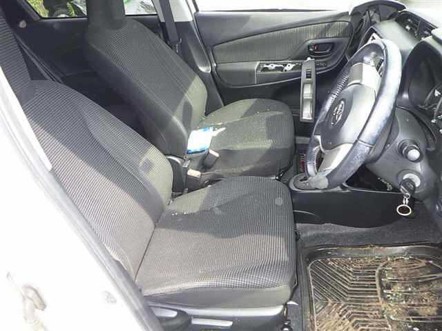TOYOTA VITZ 2014