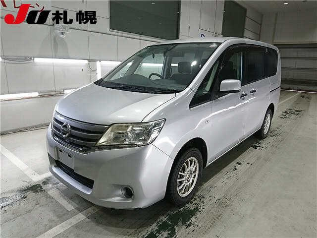 NISSAN SERENA 2011