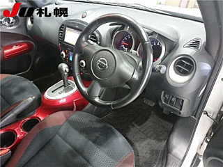 NISSAN JUKE 2012