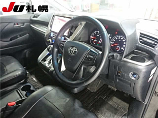 TOYOTA ALPHARD 2017
