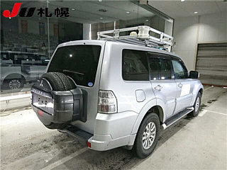 MITSUBISHI PAJERO 2013