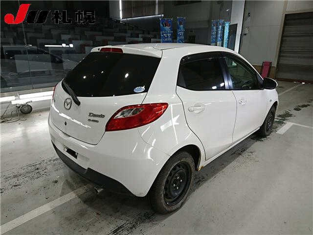 MAZDA DEMIO 2011
