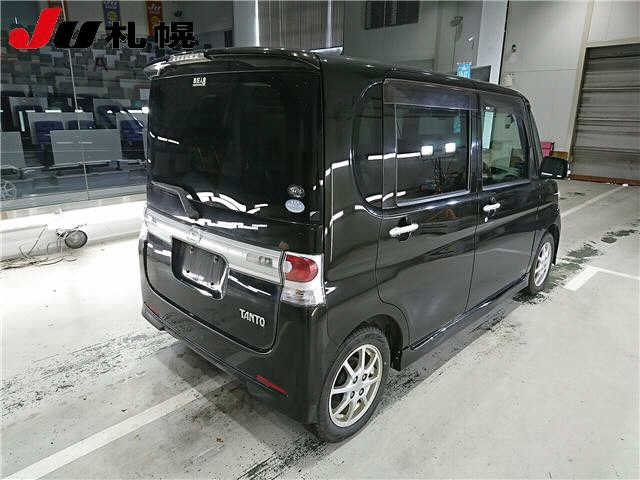 DAIHATSU TANTO 2008