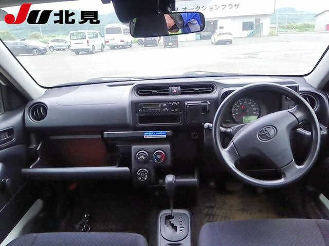 TOYOTA PROBOX 2017