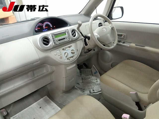 TOYOTA PORTE 2010
