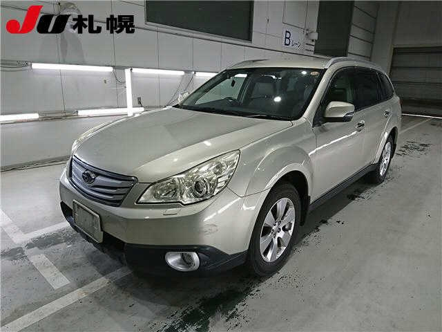 SUBARU LEGACY OUTBACK 2011