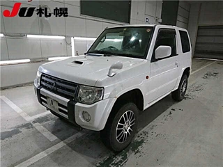 MITSUBISHI PAJERO MINI 2010