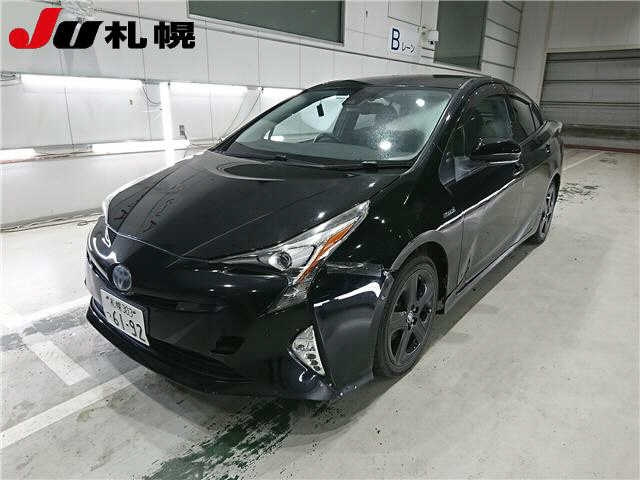 TOYOTA PRIUS 2016