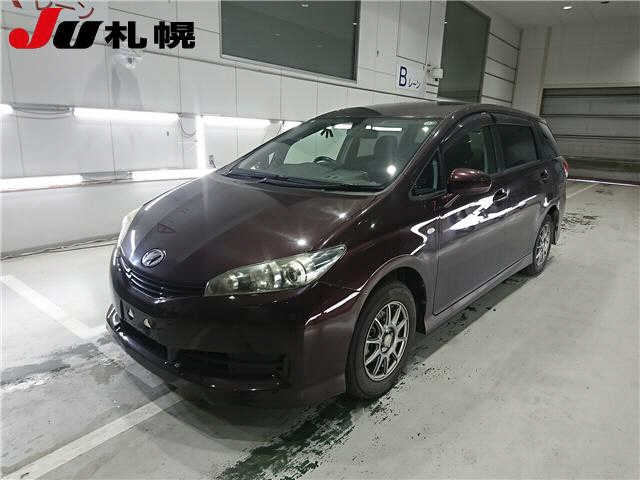 TOYOTA WISH 2011
