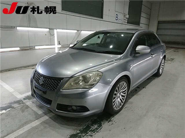 SUZUKI KIZASHI 2010