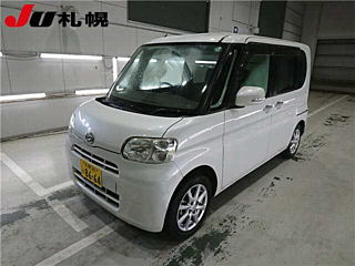 DAIHATSU TANTO 2011