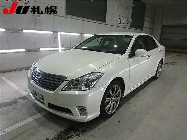 TOYOTA CROWN 2010