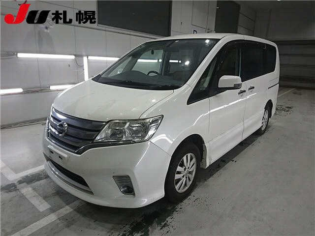 NISSAN SERENA 2011