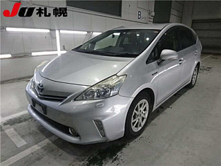 TOYOTA PRIUS ALPHA 2012