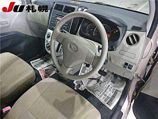 DAIHATSU MIRA 2010