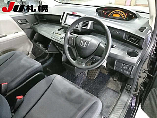 HONDA FREED 2009