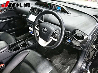 TOYOTA PRIUS 2016